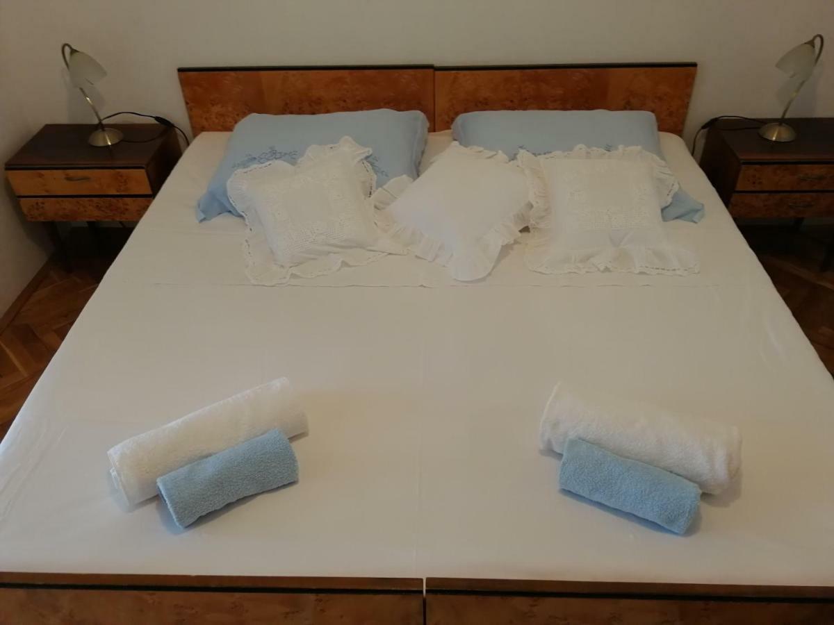 Apartman Mladenka Супетар Екстериор снимка