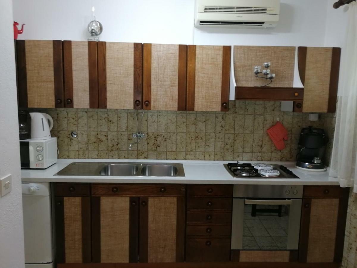 Apartman Mladenka Супетар Екстериор снимка