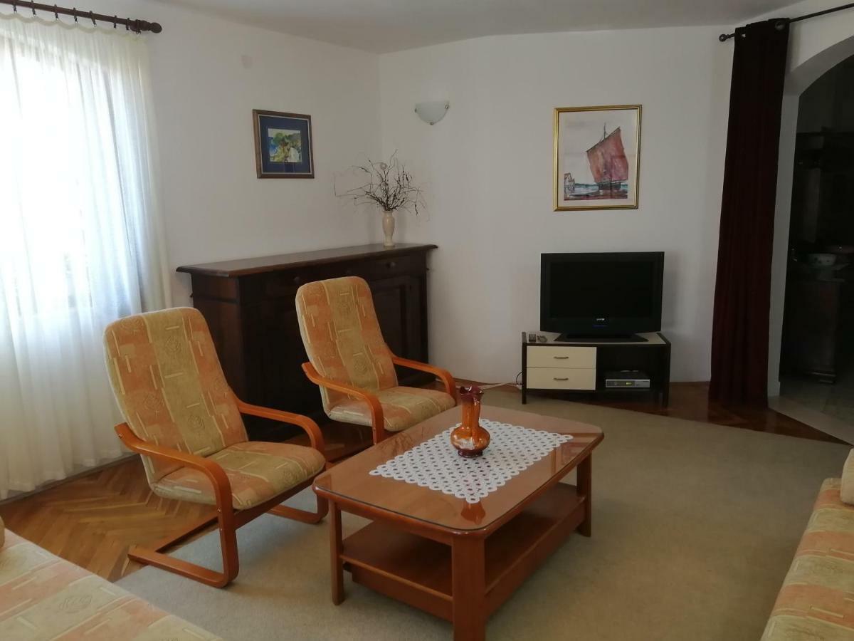 Apartman Mladenka Супетар Екстериор снимка